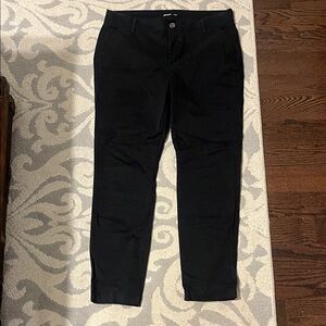 Old Navy women’s skinny Black Chinos